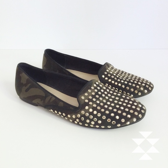 Zara Shoes - Trafaluc Camo Loafer Flats with Gold Grommets 6.5